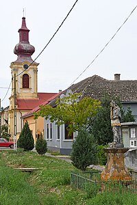 The church and statue of John of Nepomuk in Periam