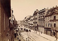 Príkopy („Am Graben“) in Prag, ein beliebtes (deutsch geprägtes) Ausgehviertel, Straße mit Luxusgeschäften; etwa 1890