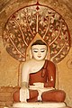 Buddha in Bhumisparshamudra: Geste der Erdanrufung