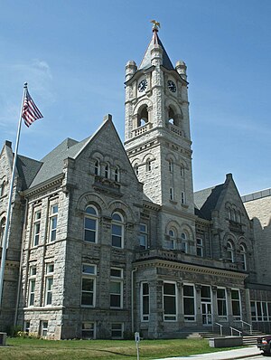 Ozaukee County Courthouse in July 2009