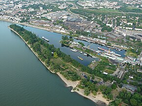 Hafen Köln-Mülheim aus der Luft (2010)