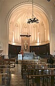 Nave inside the Église Saint-Ferréol les Augustins