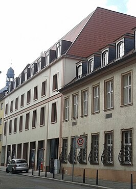 het Museum Bassermannhaus (links) en het Palais Cunzmann (rechts)