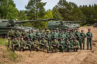 Contingent of the Croatian Army posing with their PzH 2000