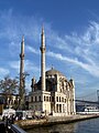 Ortaköy Camii