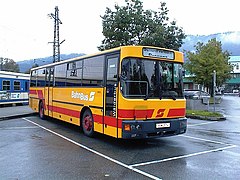 gelber Bahnbus