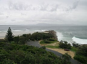 Blick über Laggers Point vom Trial Bay Goal aus. Der Wellenbrecher ist am Ende der Landzunge erkennbar.
