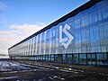 Fassade mit dem Logo des FC Lausanne-Sport (Januar 2021)