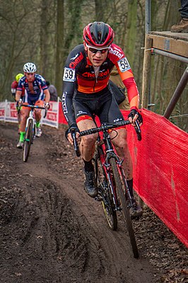 Oprichter Steve Chainel in de tenue van de ploeg tijdens de Citadelcross 2015.