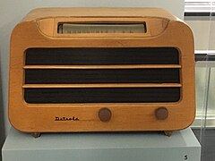 Detrola Model 579 (1946) radio designed by Girard, made of plywood