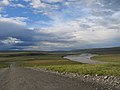 Zwischen dem Atigun Pass und Deadhorse verläuft der Highway parallel zum Sagavanirktok River