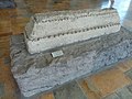 Selçuklu Dönemi'ne ait sanduka mezar. Eskişehir Arkeoloji Müzesi'nde sergilenmektedir.