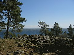 Gravrøys på Karlsvikodden østligst i Tønsberg kommune.