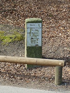 Wegweisersäule Fremdenweg