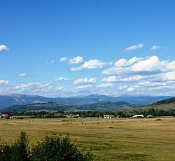 A Páring hegység dél felől, Olténiából