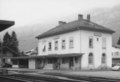 Schwarzweiss-Foto des Bahnhofsgebäudes im Jahr 1963