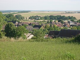 A general view of Villeneuve-au-Chemin