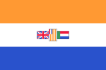 Die Flagge mit einem helleren „Solway“-Blau, wie es 1982 von der südafrikanischen Regierung festgelegt wurde[34][35]