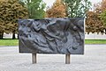 Abb. 13: Bronzerelief „Die Würde und Schönheit freier Menschen“, 1985, Margret Middell