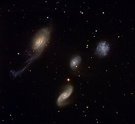 NGC 87 (rechts)