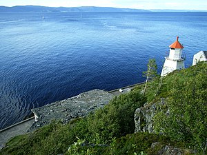 Trondheimfjord mit Leuchtfeuer