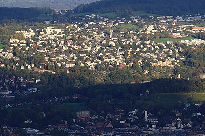 Sicht vom Uetliberg auf Witikon, Hirslanden (links) und Weinegg (unten)