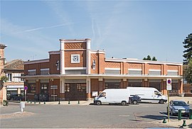 The covered market in Fronton