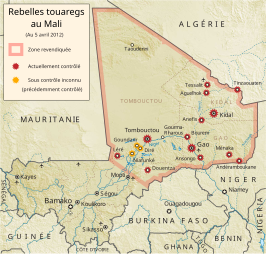 Het geclaimde terrein (roze omlijnd) van de rebellen op 5 april 2012, aanleiding tot de staatsgreep twee weken eerder.