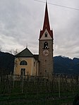 Pfarrkirche St. Peter und Paul mit Friedhofskapelle und Friedhof