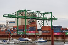 Neue Containerbrücke