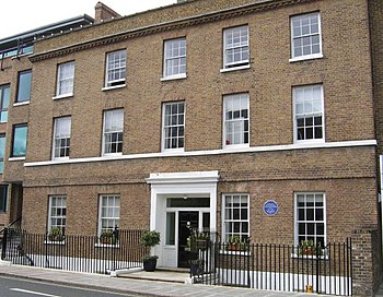 Hogarth House, 34 Paradise Road, Richmond bei London. Wohnhaus und Verlagssitz von 1917 bis 1924