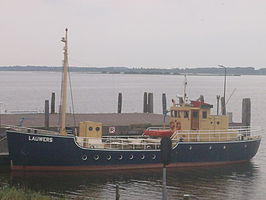 de MS lauwers aangelegd in de haven van Oostmahorn