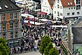 Folkeliv på Torget i Bergen under feiringen av 17. mai 2009