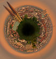 Little Planet Bielefeld: wenig enzyklopädisch, für diesen Effekt nur suboptimales Motiv, aber doch recht eindrucksvoll. Sowas kann man insbes. aus 360° Panoramen mit homogenen Vordergrund sehr einfach erzeugen.