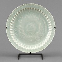 Platter. Jingdezhen, Southern Song, 1127–1279. Musée Cernuschi