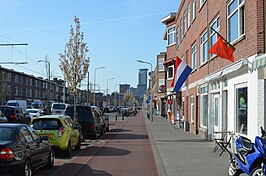 Overgang van laagbouw naar de hoogbouw rond station HS, met op de achtergrond Het Strijkijzer