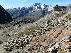 Pause auf dem Hochjoch (Schöne-Aussicht-Hütte)