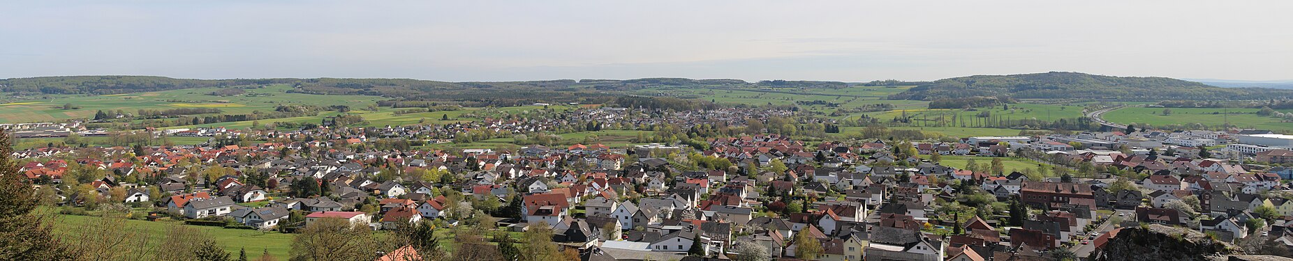 Blick von Burg Staufenberg (Hessen) 🔍