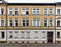 Mietshaus in geschlossener Bebauung (bauliche Einheit mit Nr. 22)