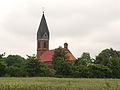 kościół parafialny pw. śś. Filipa i Jakuba z lat 1881-1883, cmentarz kościelny, ogrodzenie z bramkami z 4. ćw. XIX w., organistówka z 1909 r.