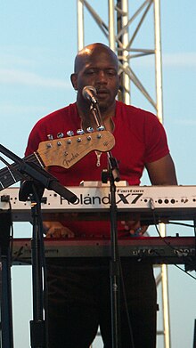 Wooten performing with The Steve Miller Band in 2006