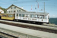 Der BCeh 2/3 der Arth-Rigi-Bahn für 1500 V Gleichspannung ist der älteste noch in Betrieb stehende Zahnradtriebwagen der Welt (1911)