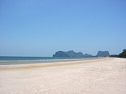 Bang Boet Beach in Pathio side