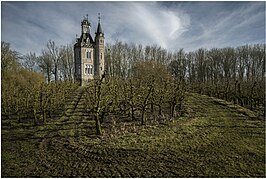 De Belvedèretoren op de fortsite.