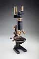 Microscopio bi-oculare del 1914 (Carl Zeiss, Jena)