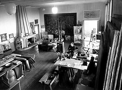 Isaac Grünewald i sitt atelier i Grünewaldvillaen i Saltsjöbaden, 1942.