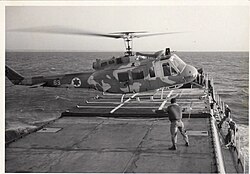 Ein Bell 205 Mehrzweckhubschrauber der IAF im Jahr 1968, auch benutzt in Operation Gift