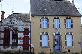 The town hall in Saint-Martin-de-Connée