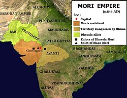 धवल मोरी (संस्कृत - मौर्य) का साम्राज्य अपने शीर्ष शिखर पर । इस साम्राज्य के संस्थापक चित्रांगद थे ।