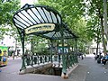 Überdachter Eingang zur Station Abbesses, Entwurf von Guimard